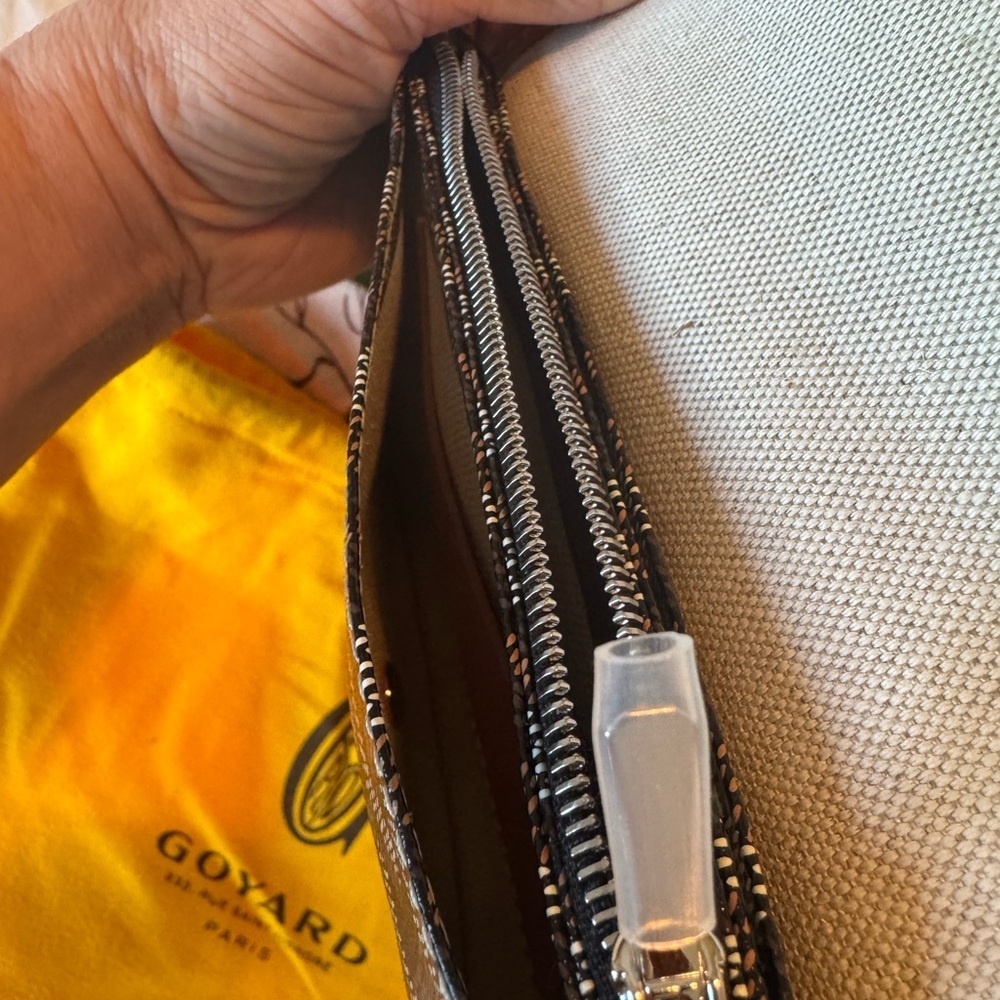Goyard Black and Brown Goyardine Crossbody Wallet - Picture 7 of 8